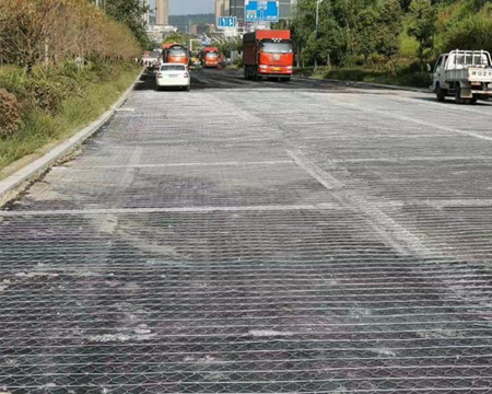 路面加筋网